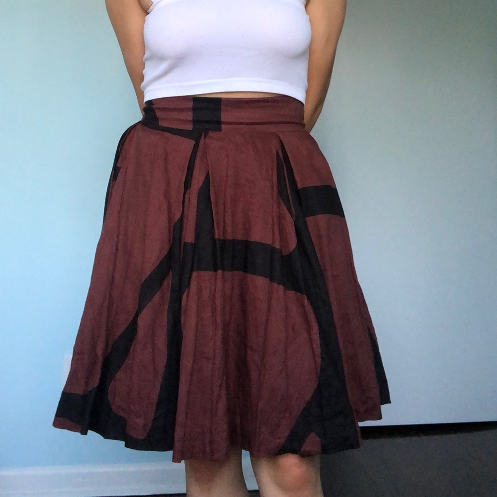Banana Republic Burgundy Skirt WITH POCKETS